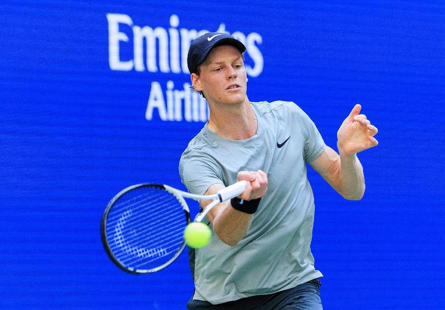 Jannik Sinner a trecut de primul tur de la US Open după ce a pierdut setul inaugural / Sursă foto: Imago Images Simona Halep a comentat cazul lui Jannik Sinner: „S-a judecat total diferit”