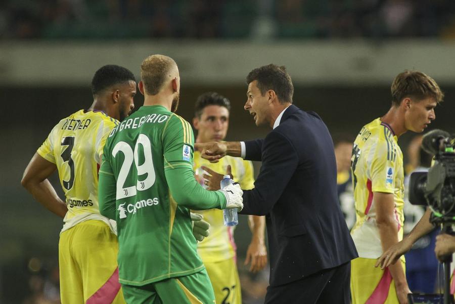 Thiago Motta îi apelează pe elevii săi cu numele mic și spune că toți sunt căpitanii lui în teren / Foto: Imago Tânăra Bătrână Doamnă a junelui-prim Thiago Motta
