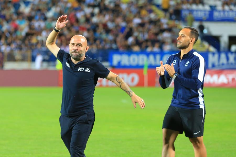 Tony da Silva a rezistat numai 5 luni pe banca lui Poli Iași, în 2024 FOTO: Ionuț Iordache (GSP) Amicul lui Ruben Amorim a vorbit cu Gazeta, înainte de FCSB - United: „E supărat! Lui Manchester îi lipsește echilibrul” + Veste de insider: „El ar putea fi trecut pe bancă la București”