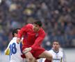 Imagini din meciul amintit, FCM Bacău - Steaua / Sursă foto: Arhivă Gazeta Sporturilor