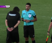 Scandal-monstru în Cupă, la Poli Timișoara - CS Dinamo » Alexa a intrat pe teren, „a sărit” la toată lumea! Bratu și-a împins propriii jucători: „Hai! Vin ăștia după noi!”