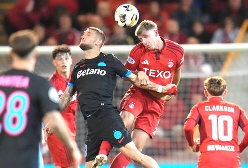 FCSB speră să treacă de Aberdeen și să ajungă în play-off-ul Europa League // FOTO: Imago