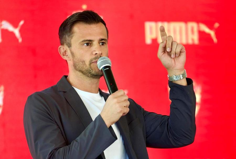 Andrei Nicolescu, președintele lui Dinamo, a inițiat o mișcare menită să stopeze planurile lui Iorgulescu Dinamo contraatacă! Blocada pusă la cale în culise: totul pentru a-l ANIHILA pe Gino Iorgulescu » GSP are detalii în premieră despre revoluția lui Andrei Nicolescu