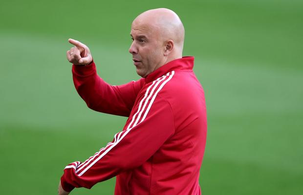 Fostul portar al lui Liverpool îl pune-n gardă pe Arne Slot: „Cu tot respectul, nu a mai trecut prin așa ceva”