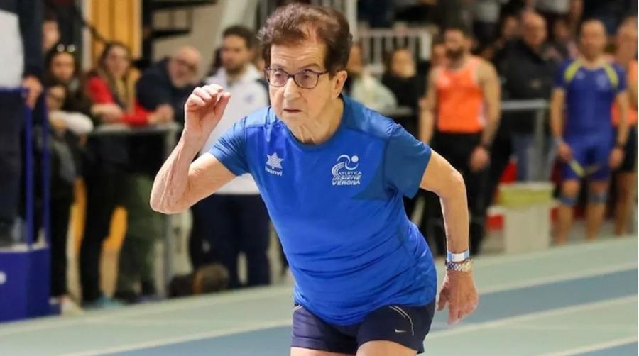 Emma Mazzenga La 92 de ani, ca la 20! Emma Mazzenga, atleta nonagenară cu mușchi de adolescentă: „În pandemie, mă furișam afară din casă pentru a alerga!”
