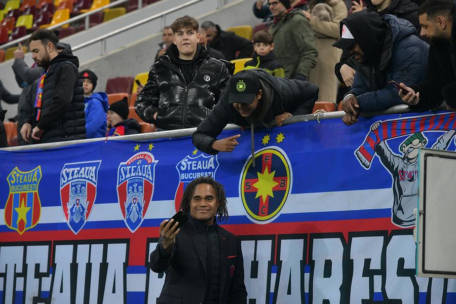 Hagi, coleg cu campionul mondial care a refuzat să cânte imnul: „L-au făcut canibal pe străbunicul meu!”