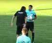 Scandal-monstru în Cupă, la Poli Timișoara - CS Dinamo » Alexa a intrat pe teren, „a sărit” la toată lumea! Bratu și-a împins propriii jucători: „Hai! Vin ăștia după noi!”