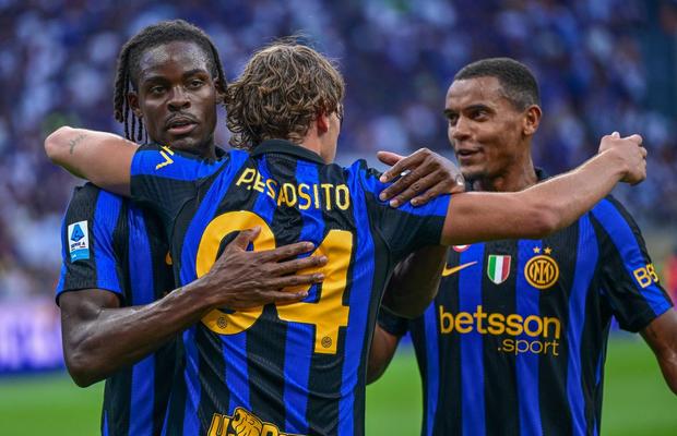 Bayern râvnește la colosul lui Cristi Chivu » Replica a venit pe loc: „Dacă cineva îmi vrea locul, trebuie să mor”