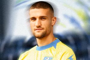Daniel Bîrligea, prezentat oficial la Frosinone: ce număr va purta