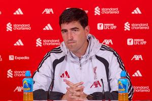 Iraola îl așteaptă pe Barcola la Liverpool, însă poate pierde alt titular: „Nu pot garanta nimic”