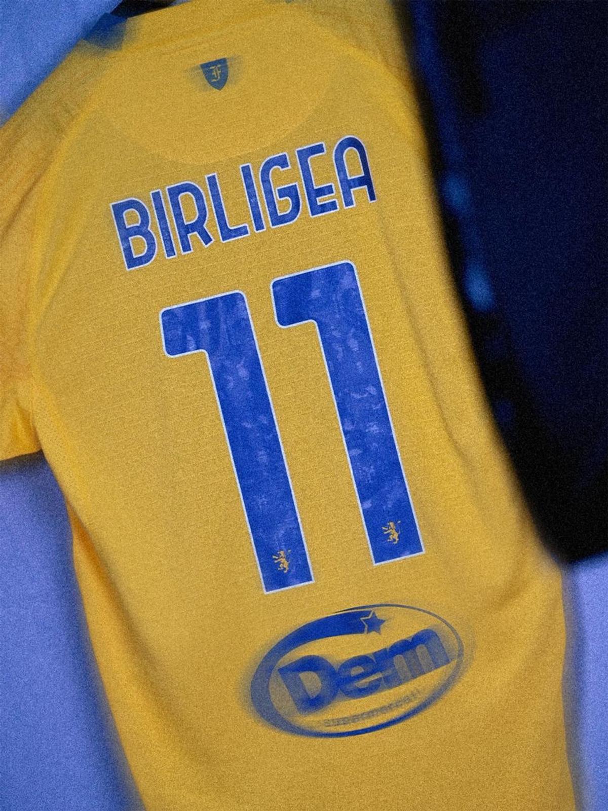 Daniel Bîrligea prezentat oficial la Frosinone