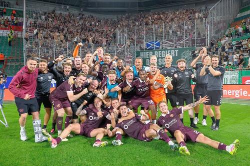 Hearts s-a calificat în Conference League fără să câștige vreun meci / FOTO: Instagram @heartofmidlothianfc