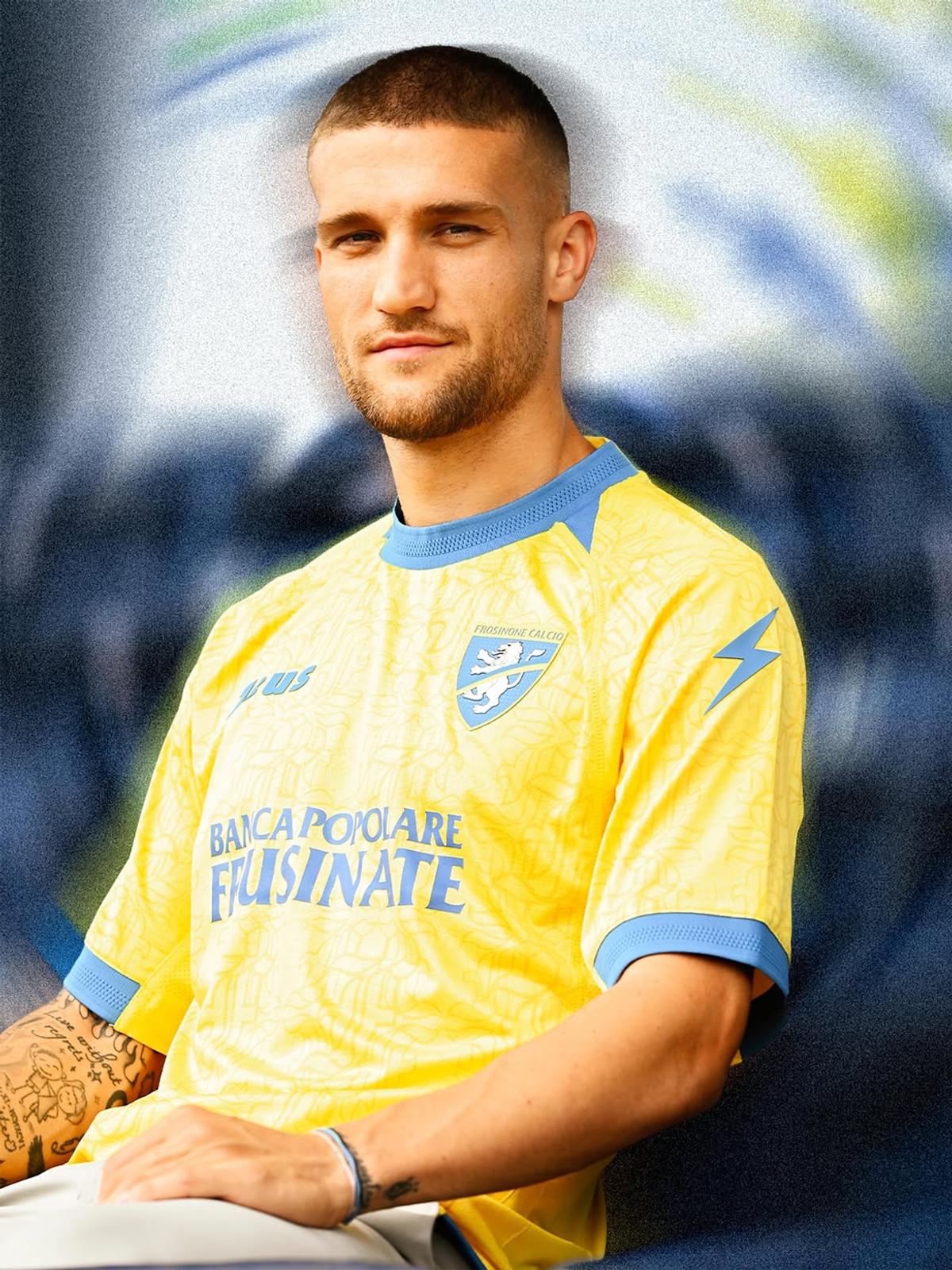 Daniel Bîrligea, prezentat oficial la Frosinone: ce număr va purta