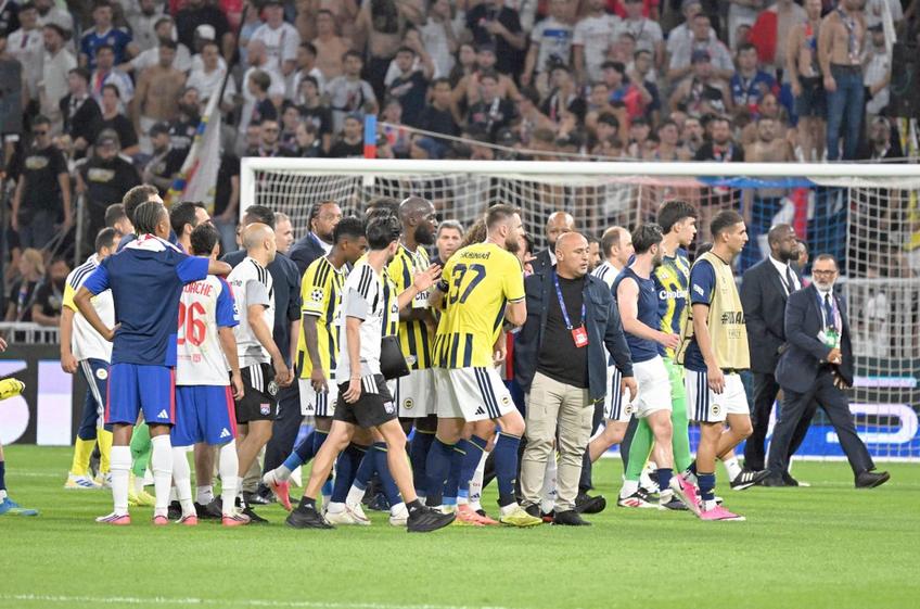 Haos după Lyon - Fenerbahce / FOTO: Imago Images