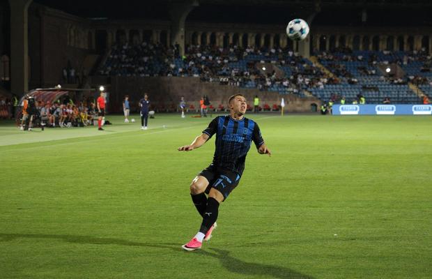 Lovitură pentru Universitatea Craiova! Carlos Mora, OUT de la primele meciuri din Conference League
