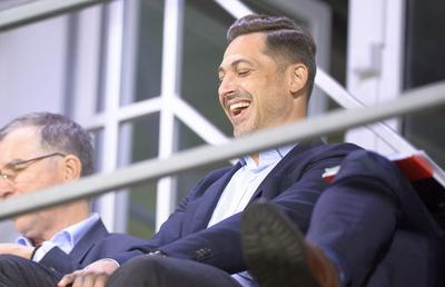 Mirel Rădoi, șocat de poveștile din vestiarul de la FCSB: „Nu pot să-l înțeleg pe Vintilă! Ce cauți cu tămâia acolo?”