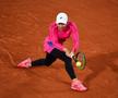 Simona Halep // foto: Twitter @ Roland Garros