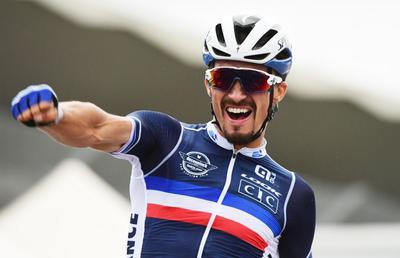 Julian Alaphilippe, primul campion mondial de ciclism din Franța, după 23 de ani