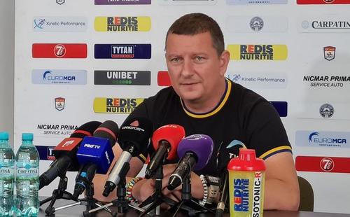 Robert Niță (44 de ani) a ironizat numirea lui Ionuț Chirilă (55 de ani) la Academica Clinceni.