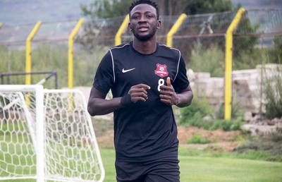 Baba Alhassan, revelația Ligii 1, se destăinuie într-un interviu GSP: „Am visat toată adolescența să primesc o șansă în fotbal”
