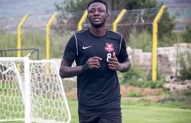 Baba Alhassan, revelația Ligii 1, se destăinuie într-un interviu GSP: „Am visat toată adolescența să primesc o șansă în fotbal”