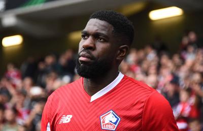 Umtiti a ajuns de urgență la spital! Fundașul lui Lille a leșinat pe teren, dar și la vestiare