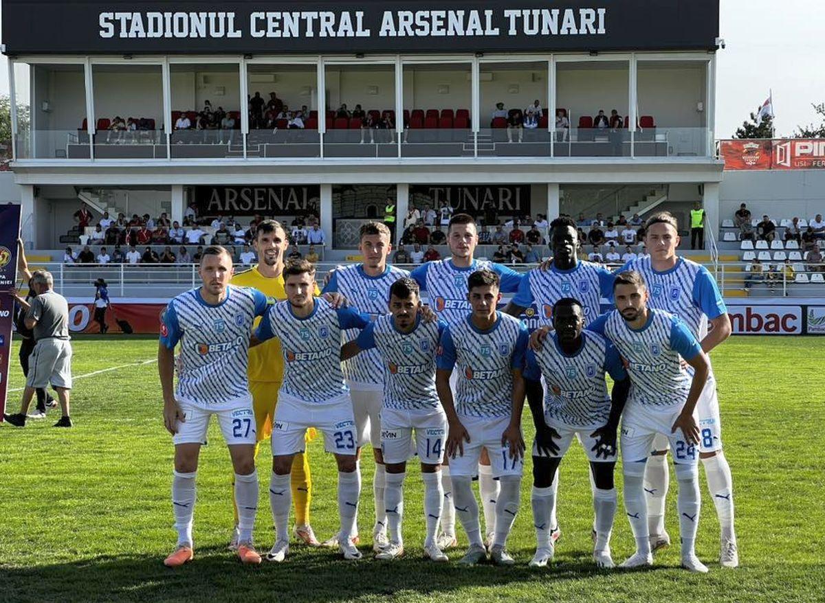 CS Tunari - CSU Craiova - imagini de la meci + gazonul arată HORROR!