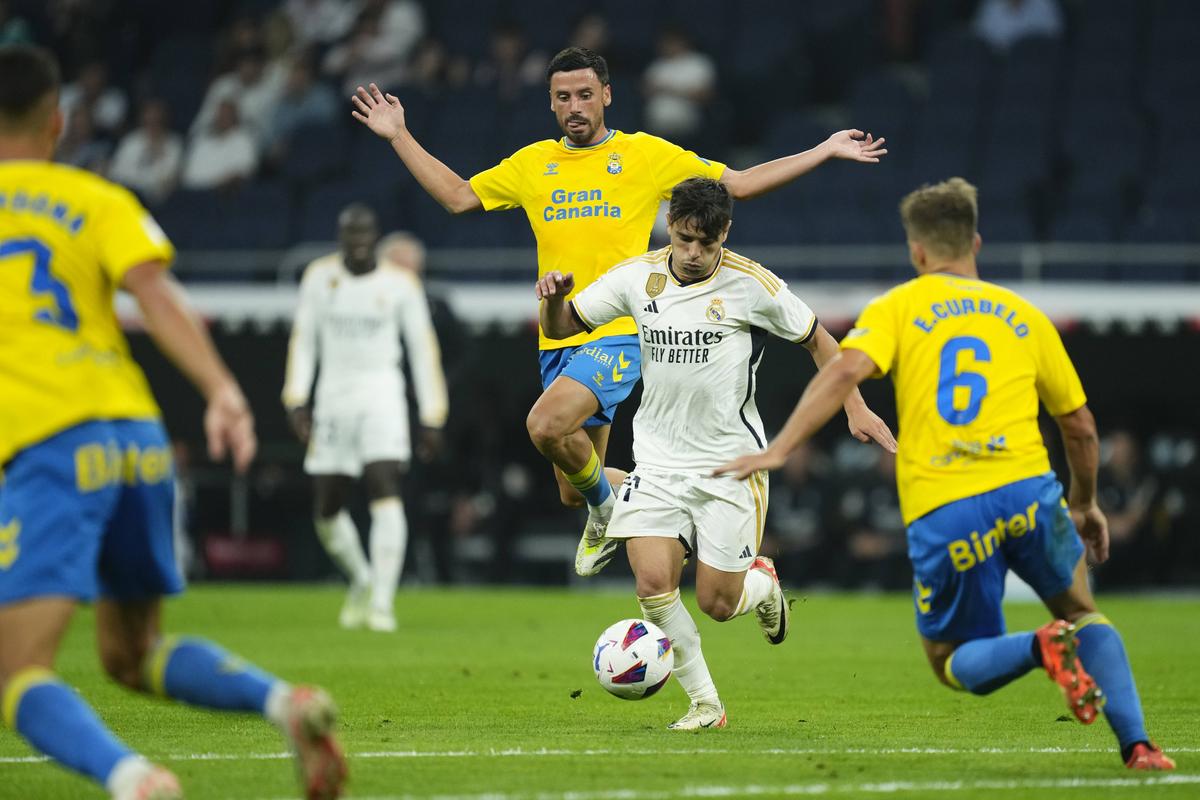 Real Madrid, victorie clară în La Liga » „Albii” au trecut peste Barcelona