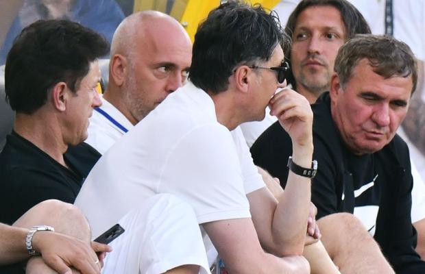 Nervi în vestiar, nervi și în parcare » 3 detalii de la Voluntari - Farul: Gică Popescu, o nouă răbufnire în fața presei
