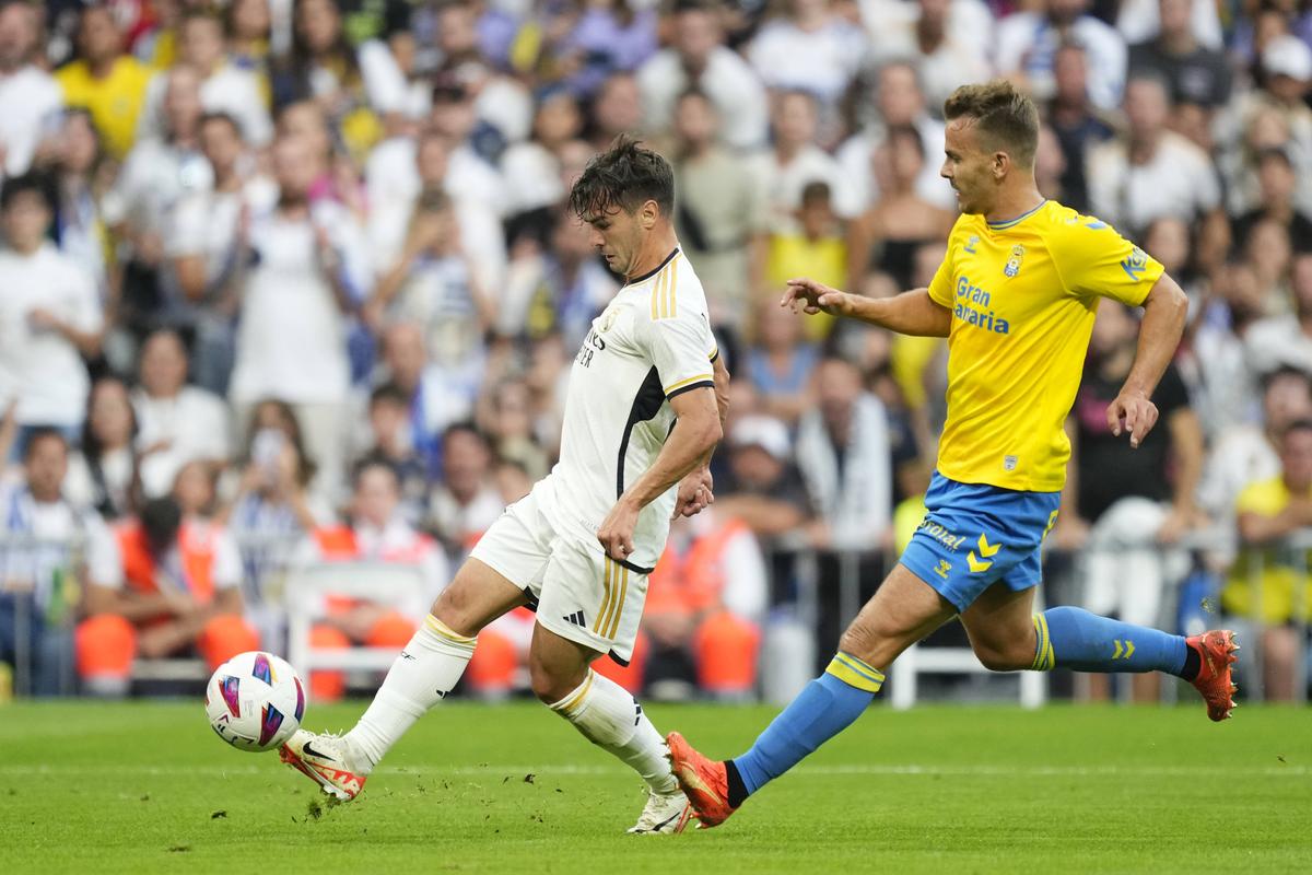 Real Madrid, victorie clară în La Liga » „Albii” au trecut peste Barcelona