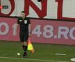 Scaun aruncat spre asistent la Dinamo - Botoșani