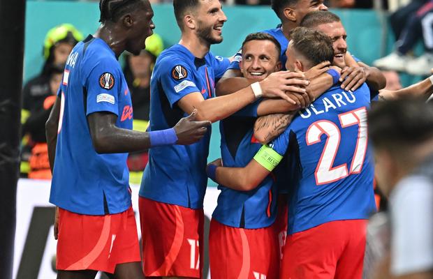 „Poate să plece în iarnă de la FCSB” » Eroul roș-albaștrilor cu Valencia, în direct: „Nu l-am mai văzut de mult timp atât de bun!”