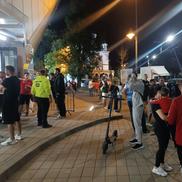 Dan Gătăianțu, acționarul și directorul financiar Red&White, a ajuns cu trotineta la stadion.