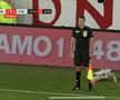 Scaun aruncat spre asistent la Dinamo - Botoșani