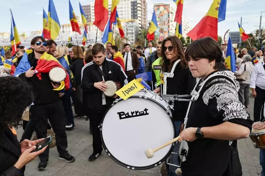 Moldova votează în tăcere » Ce a descoperit GSP în Chișinău: kickboxerii Kremlinului și AI-ul, armele lui Putin împotriva UE