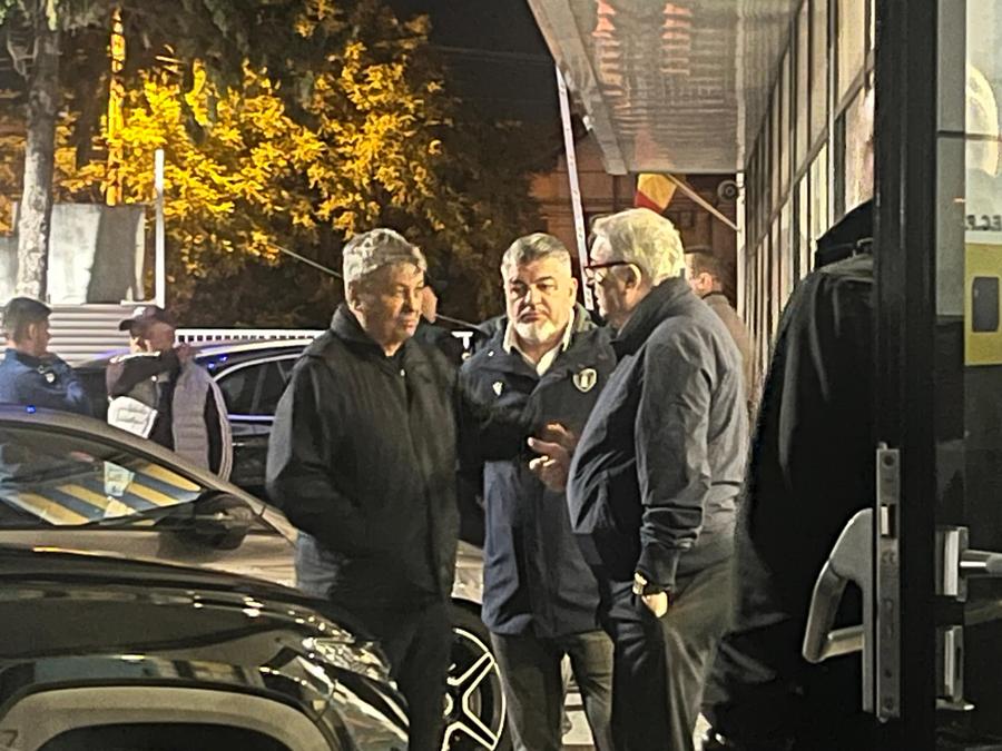 Mircea Lucescu asistă la Petrolul - Rapid // foto: Carmen Dumitru (GSP) Rapid, victorie italienească în derby-ul cu Petrolul: fără șut pe poartă în repriza a doua » Cum arată clasamentul ACUM