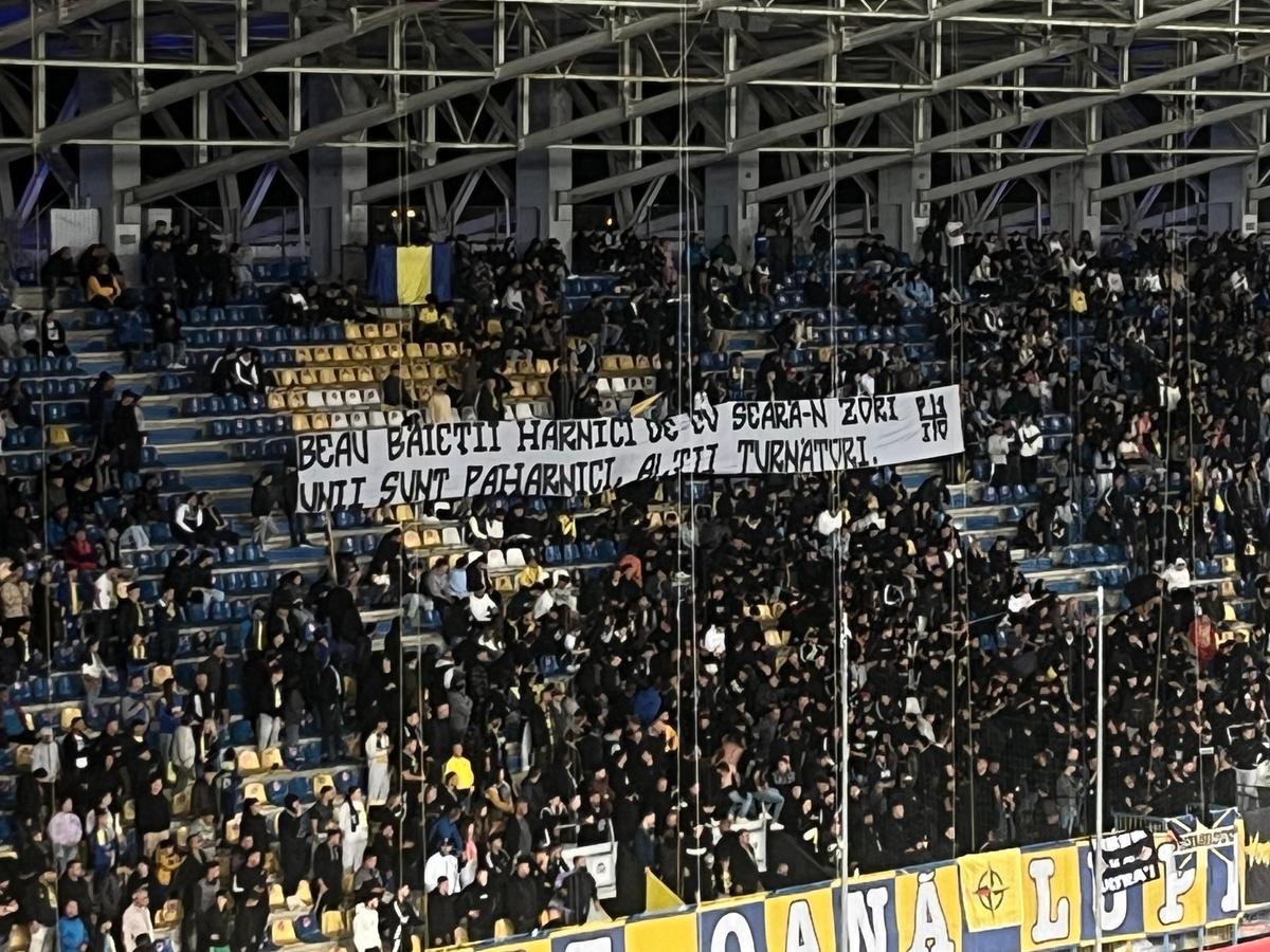 După Petrolul - Rapid, Angelescu acuză: „Au aruncat cu sticle, au înjurat” » Un titular, OUT 5 săptămâni