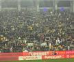 SHOW în startul partidei dintre Petrolul și Rapid » „Lupii”, coregrafie cu tentă rasistă + inspirație din „Războiul Stelelor”