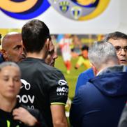 Eugen Neagoe, dialog încins cu Marcel Bîrsan / Foto: Cristi Preda GSP