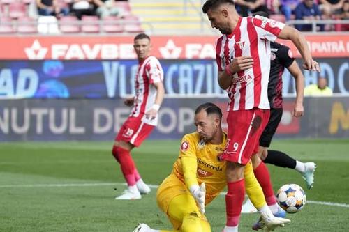 UTA - Csikszereda / Foto: sportpictures.eu.