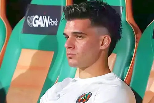 Ianis Hagi a început ca rezervă cu Galata. foto: milliyet.com