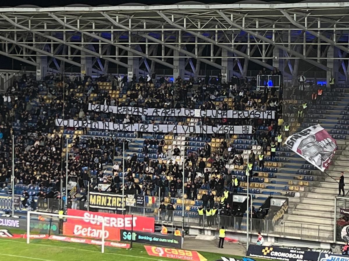 După Petrolul - Rapid, Angelescu acuză: „Au aruncat cu sticle, au înjurat” » Un titular, OUT 5 săptămâni