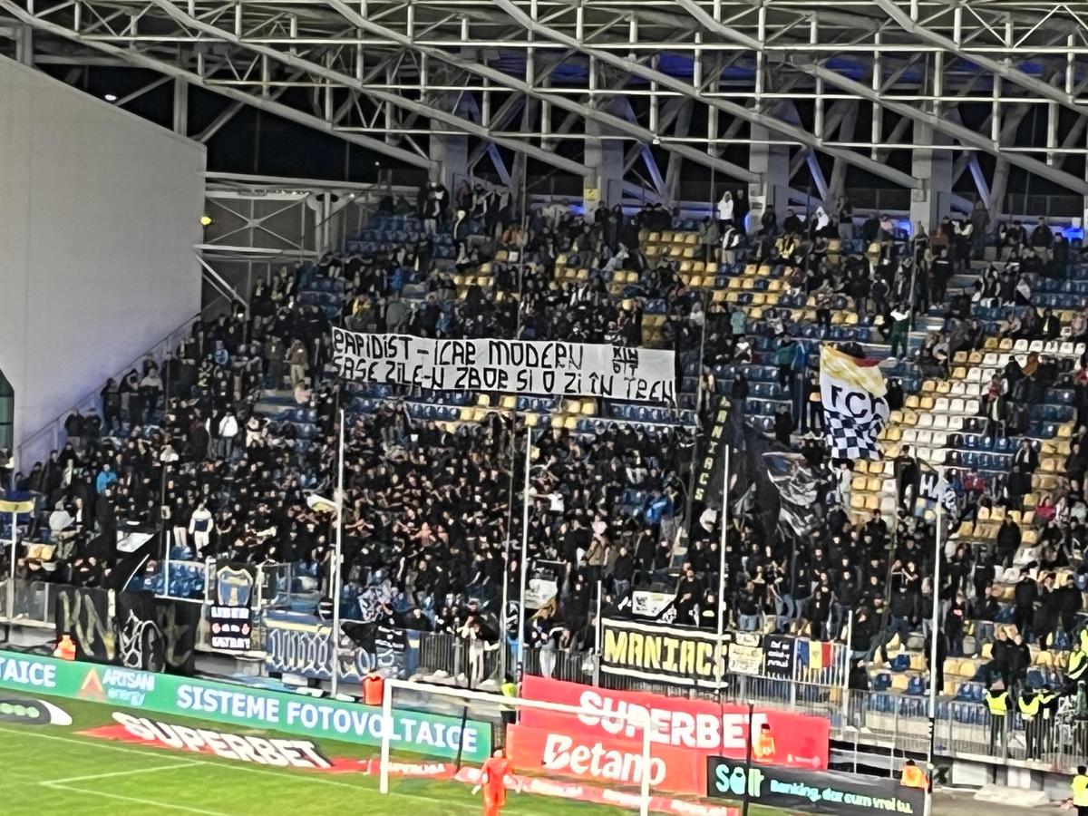 După Petrolul - Rapid, Angelescu acuză: „Au aruncat cu sticle, au înjurat” » Un titular, OUT 5 săptămâni