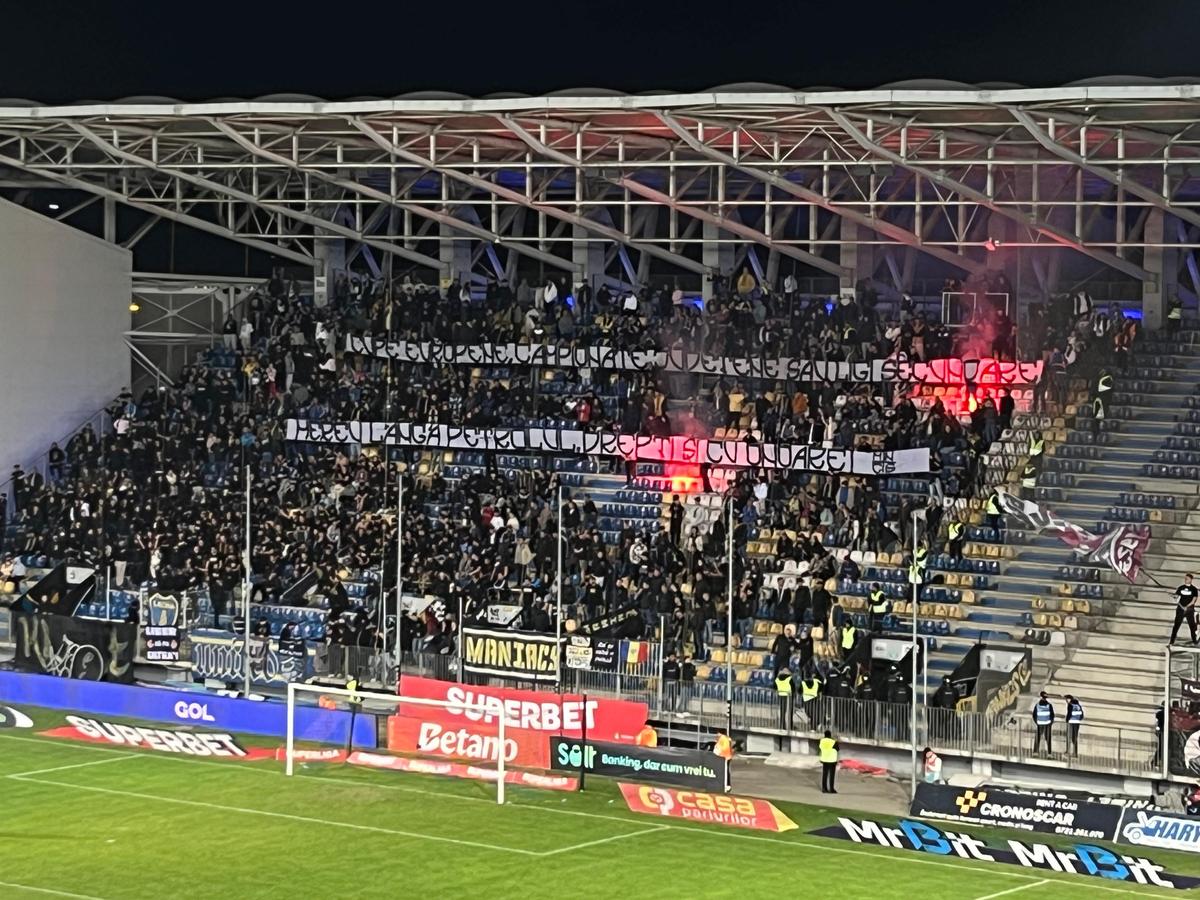 După Petrolul - Rapid, Angelescu acuză: „Au aruncat cu sticle, au înjurat” » Un titular, OUT 5 săptămâni