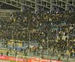 SHOW în startul partidei dintre Petrolul și Rapid » „Lupii”, coregrafie cu tentă rasistă + inspirație din „Războiul Stelelor”