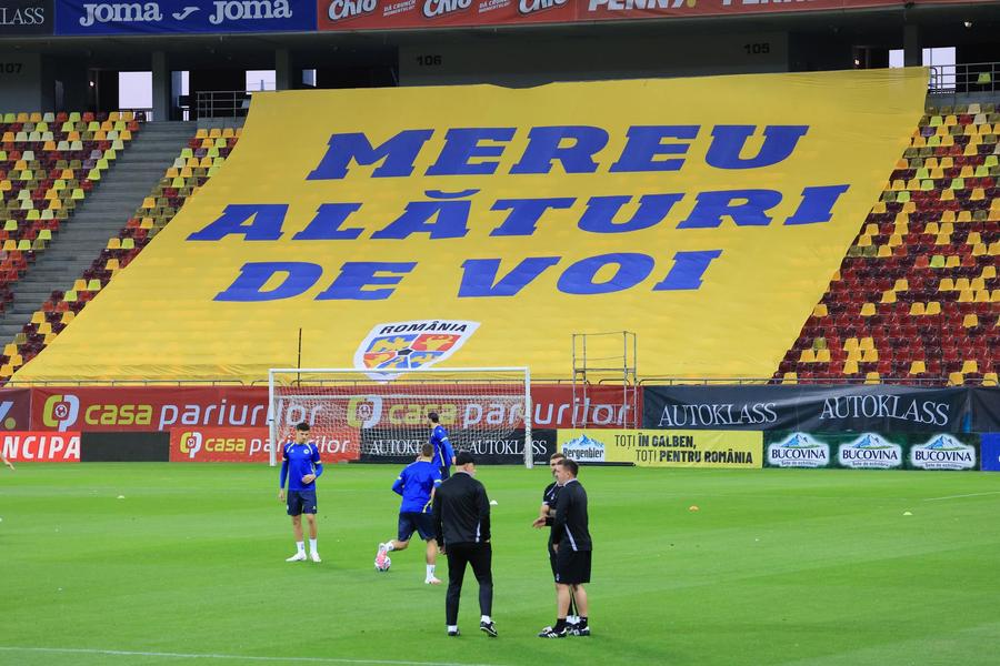 Mesajul pregătit în peluza de pe Arena Națională pentru România - Bosnia/ foto: Ionuț Iordache (GSP) Ce va apărea în peluză la România - Bosnia, meci cu porțile închise