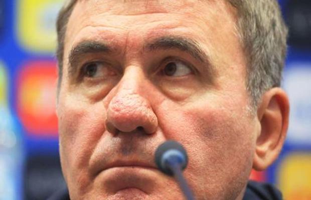 Hagi n-a glumit: ȘASE titulari din Suedia, OUT din lot cu Bosnia