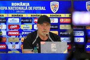 Selecționerul Bosniei, înaintea meciului cu România: „Nu există iubitor de fotbal căruia Hagi să nu-i fi fost idol”