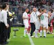 Bere la pauza de hidratare în meciul legendelor de la Werder Bremen și Real Madrid