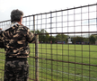 Fotbal „pe viață și pe moarte” la Bănești: „Dacă nu dai gol azi, inaugurezi groapa din seara asta!”